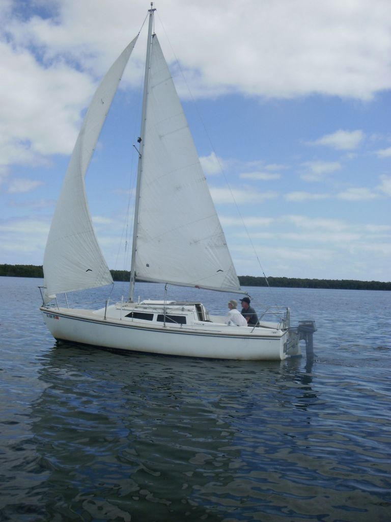 22 Ft Catalina Sailing on the Buttonwood Sound in Key Largo - from Mary Reed